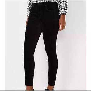 Ann Taylor Black Velvet Pants Size 0 Skinny Modern Fit Velour Stretch Low Rise